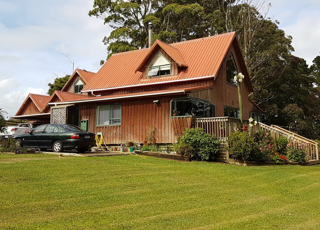 26 Tipperary Lane, Patumahoe, Pukekohe - Carousel 1
