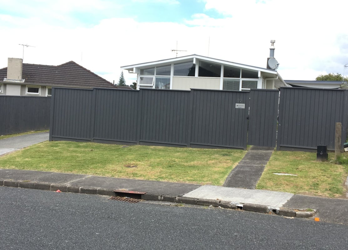65 Fairclough Road, Beach Haven, Auckland - Carousel 1