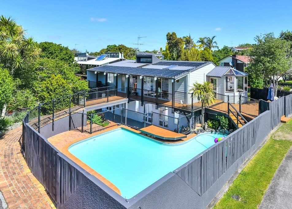 10 Blue Gum Rise, Sunnyhills, Auckland - Carousel 1