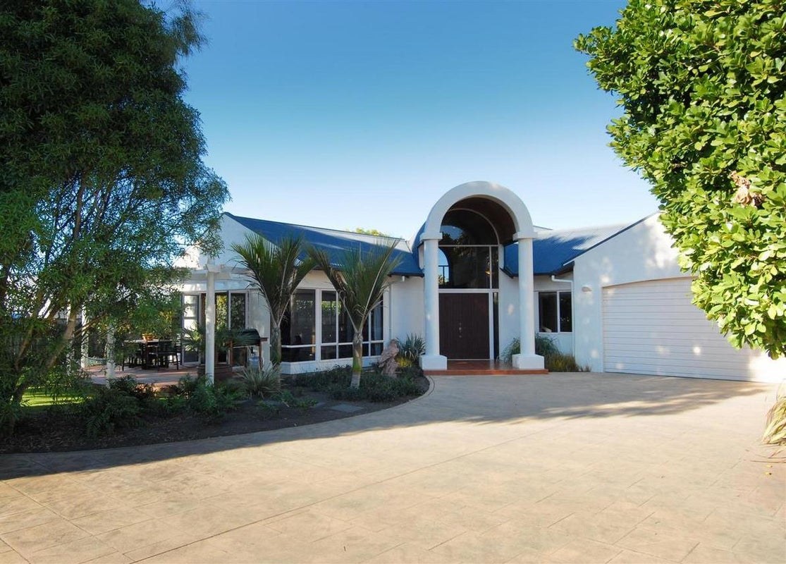127A Avenue Road, Greenmeadows, Napier - Carousel 1