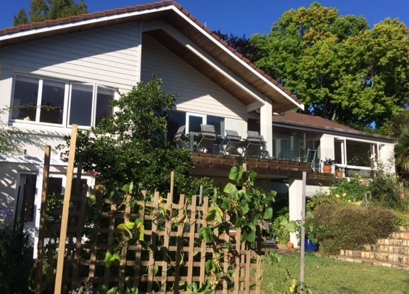 132 Lake Crescent, Hamilton Lake, Hamilton - Carousel 1