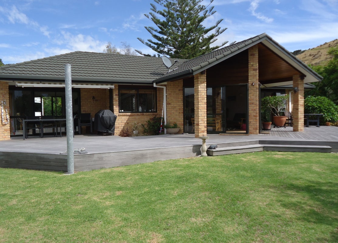 1477 Clevedon-Kawakawa Road, Kawakawa Bay - Carousel 1