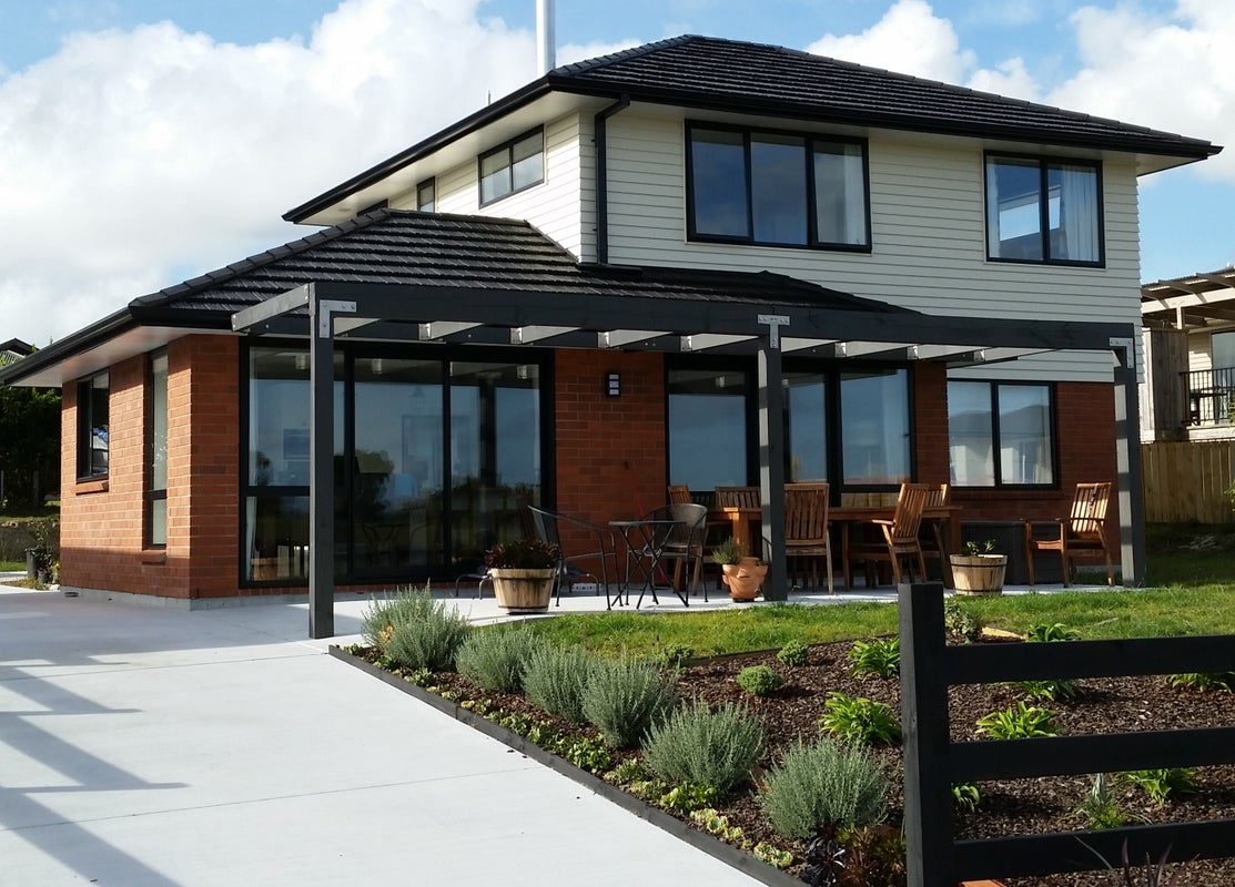 35 Karoro Road, One Tree Point - Carousel 1