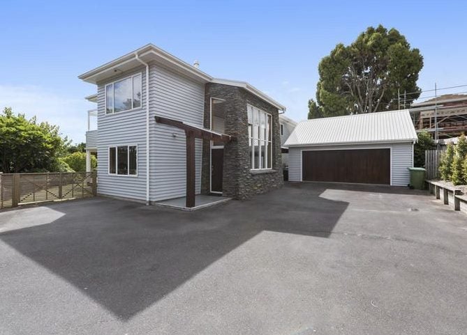13 Churchill Road, Judea, Tauranga - Carousel 1