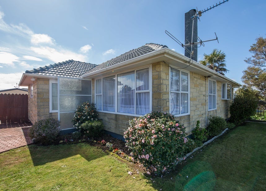 37 Manurere Street, Hei Hei, Christchurch - Carousel 1
