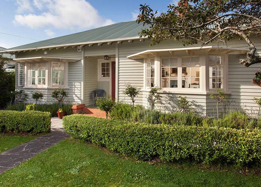 27 Mont Le Grand Road, Mount Eden, Auckland - Carousel 1