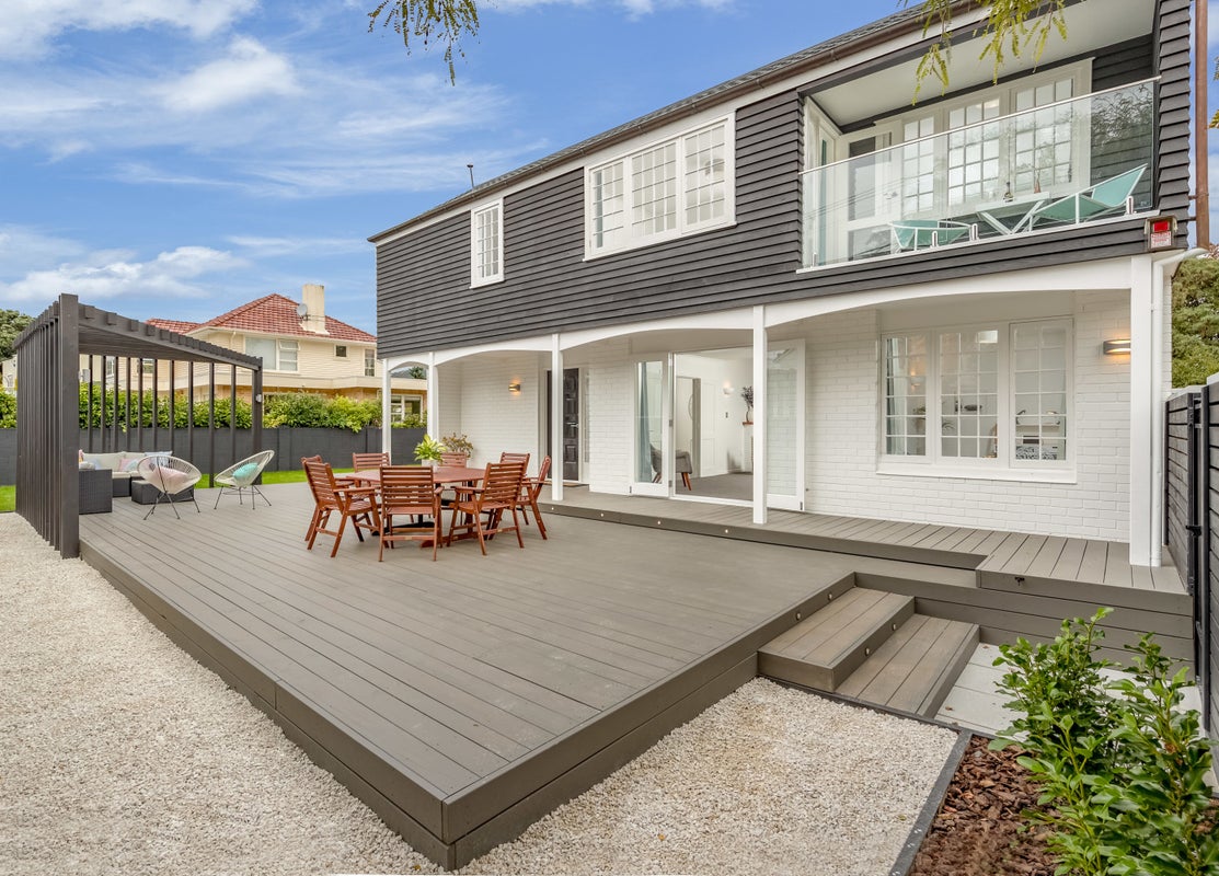5 Troon Crescent, Boulcott, Lower Hutt - Carousel 1