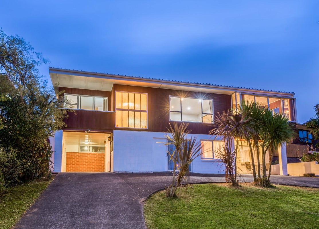 62 Manhattan Heights, Glendene, Auckland - Carousel 1