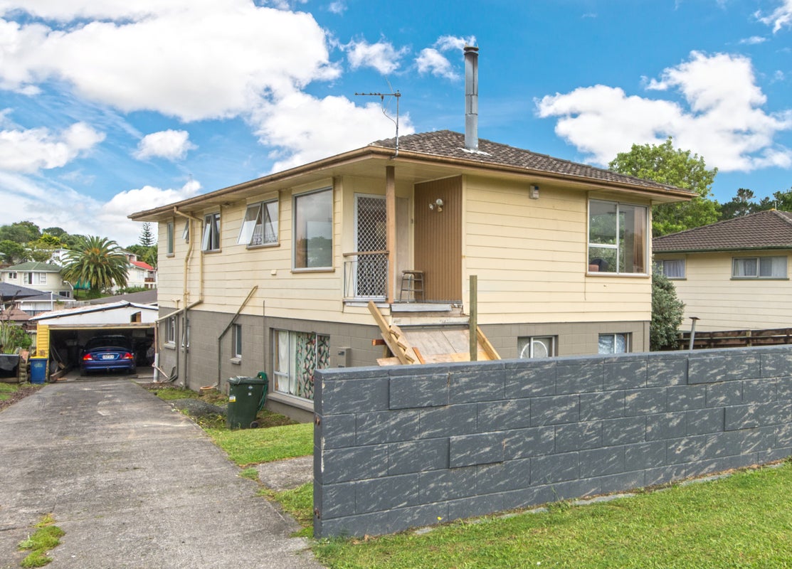 89 Farquhar Road, Glendene, Auckland - Carousel 1