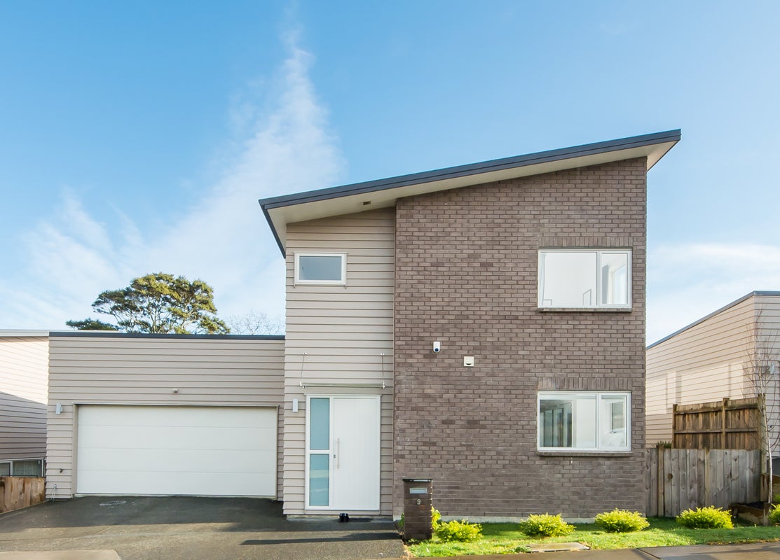 9 Sunshine Boulevard, Sunnyvale, Auckland - Carousel 1