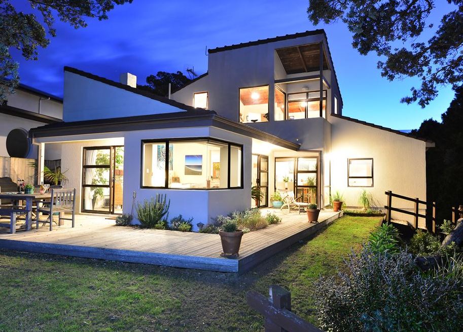 29 Ocean View Road, Hatfields Beach, Orewa - Carousel 1
