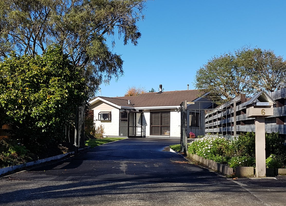 6 Delta Place, Milson, Palmerston North - Carousel 1