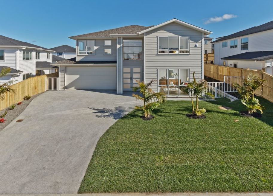 13 Tawa Place, Orewa, Orewa - Carousel 1