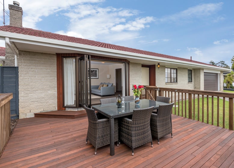 12 Aries Place, Shelly Park, Auckland - Carousel 1