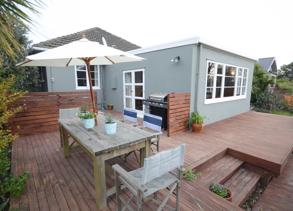 356 Riverlaw Terrace, Saint Martins, Christchurch - Carousel 1