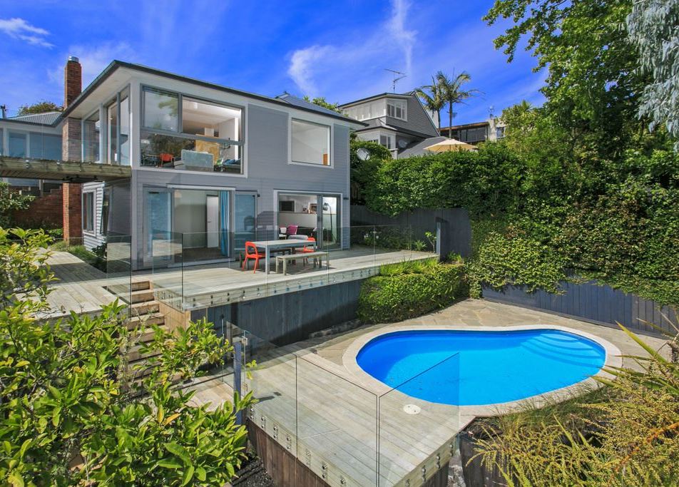 68 Castor Bay Road, Castor Bay, Auckland - Carousel 1