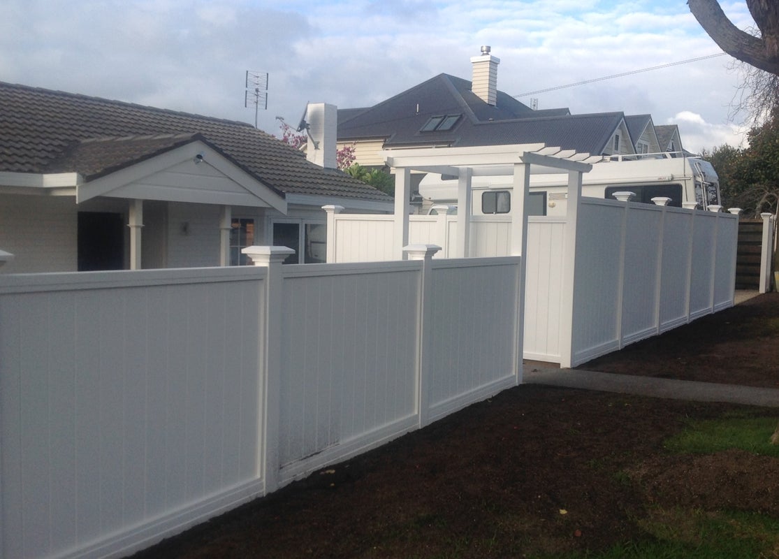 2//1 CECIL Road, Milford, Auckland - Carousel 1