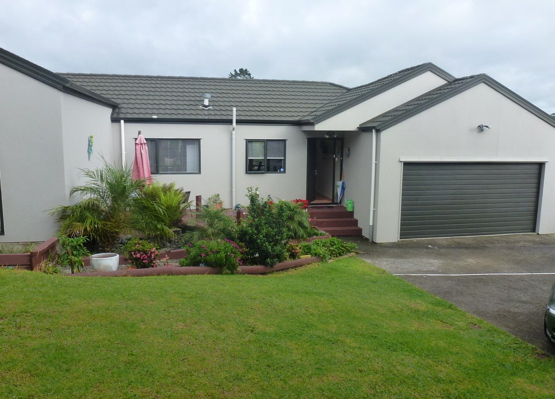 52 Hewlett Road, Massey, Auckland - Carousel 1
