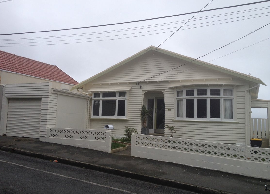 43 Mills Road, Brooklyn, Wellington - Carousel 1