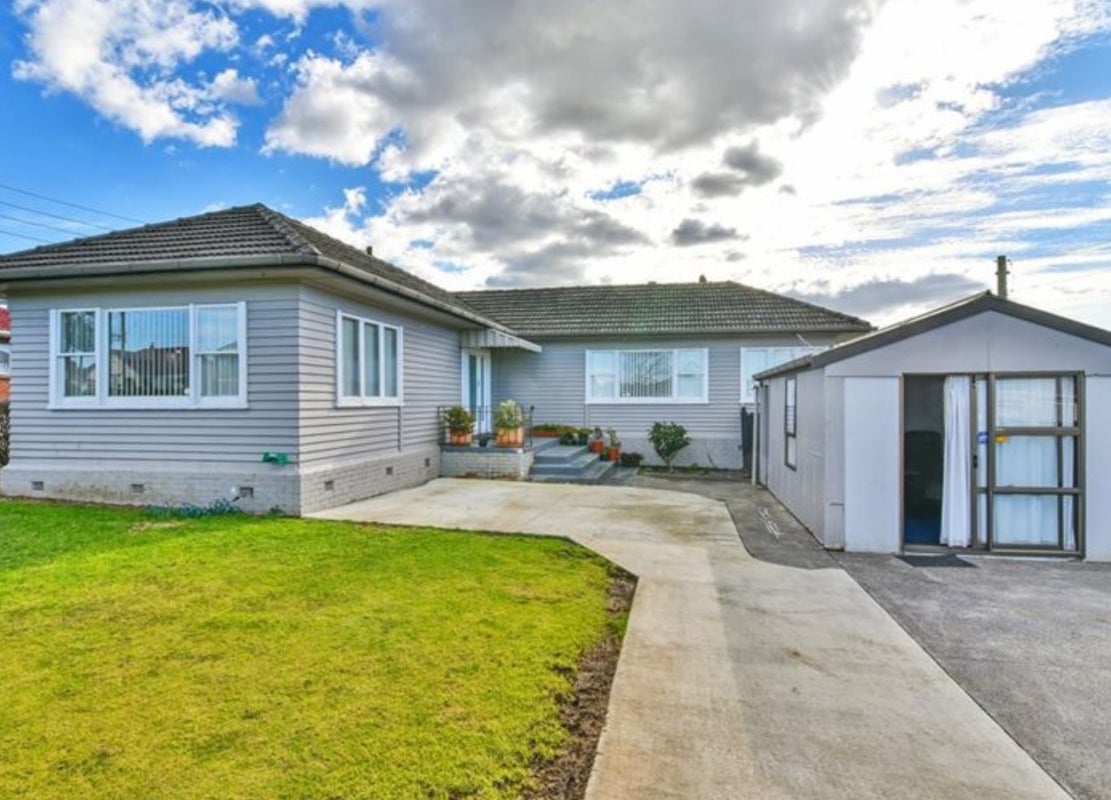 1/56 Central Avenue, Papatoetoe, Auckland - Carousel 1