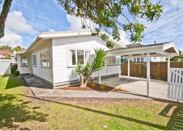 1/27 Edwards Avenue, Henderson, Auckland - Carousel 1