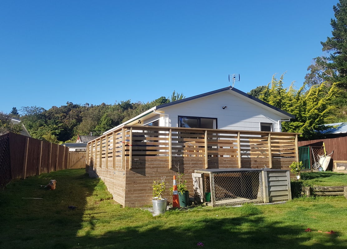 2/12 MCMANAWAY GR, STOKES VALLEY, LOWER HUTT - Carousel 1