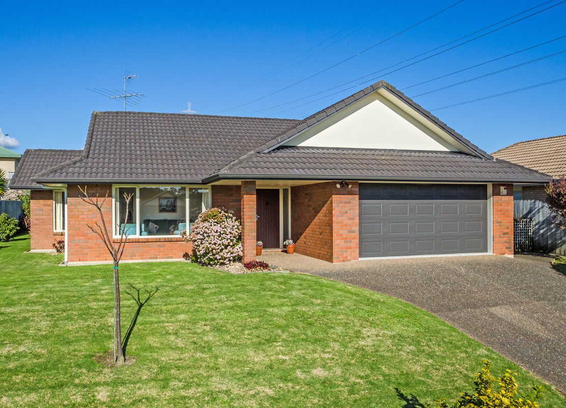 46 Norman Close, The Gardens, Auckland - Carousel 1