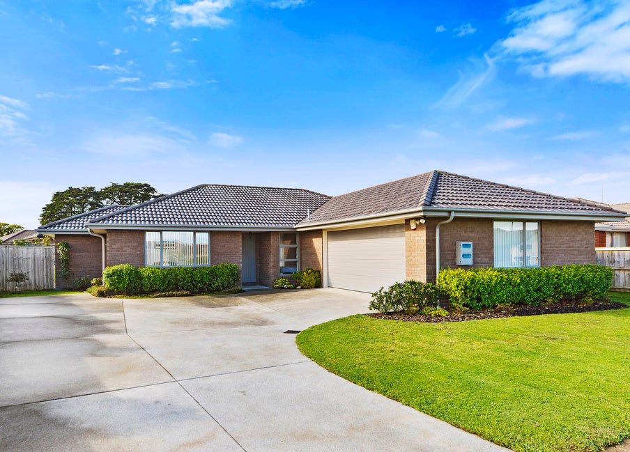 12 Searle Drive, Patumahoe, Pukekohe - Carousel 1