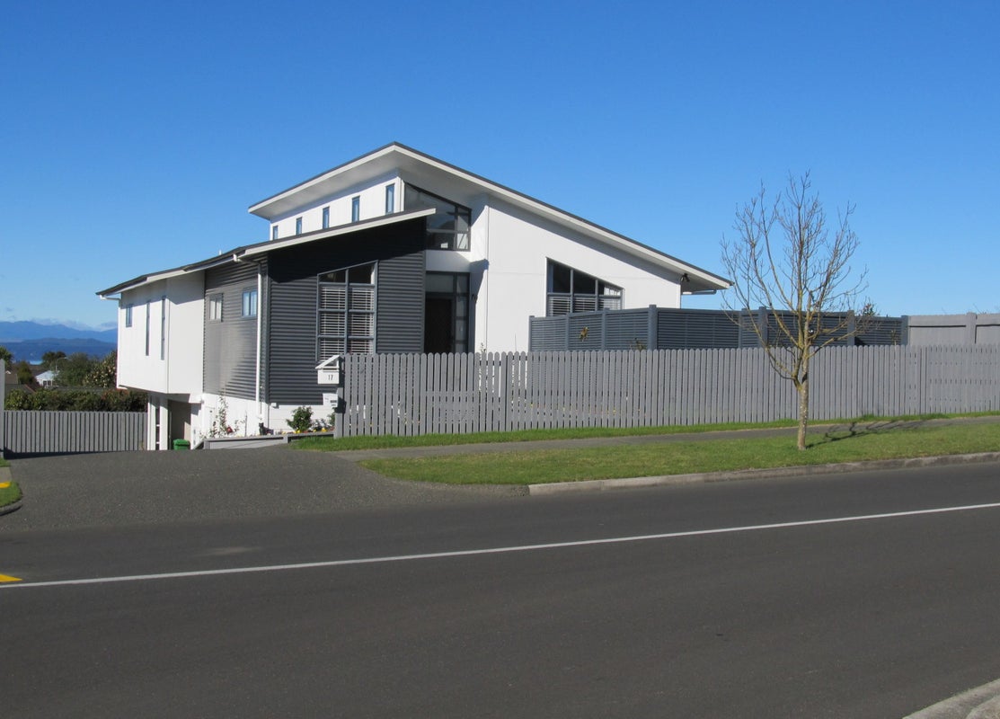 17 Vaucluse Drive, Nukuhau, Taupo - Carousel 1