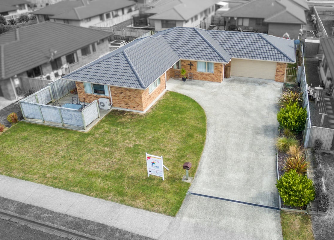 20 Percy Kinsman Crescent, Riverstone Terraces, Upper Hutt - Carousel 1
