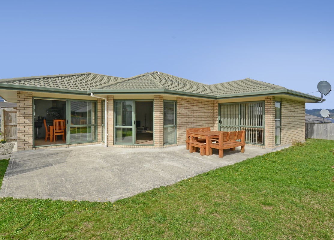 63 Percy Kinsman Crescent, Riverstone Terraces, Upper Hutt - Carousel 1