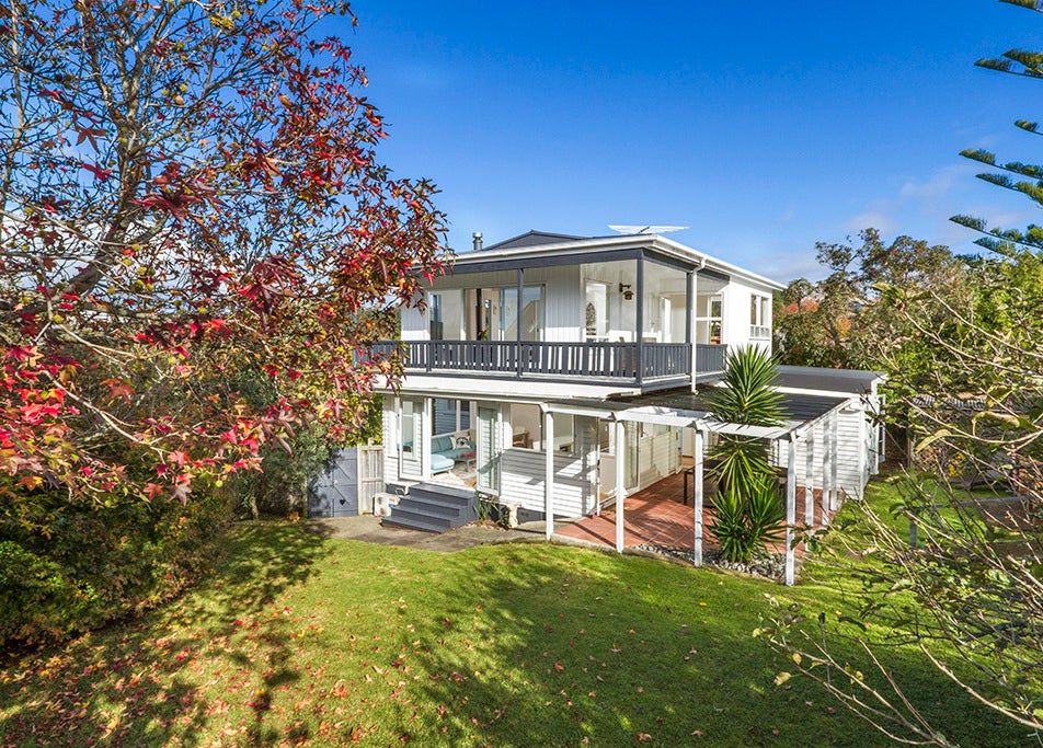 21 Channel View Road, Campbells Bay, Auckland - Carousel 1