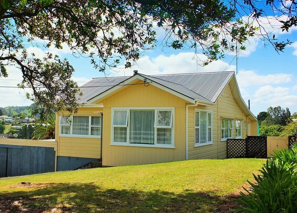 62 Station Road, Kamo, Whangarei - Carousel 1