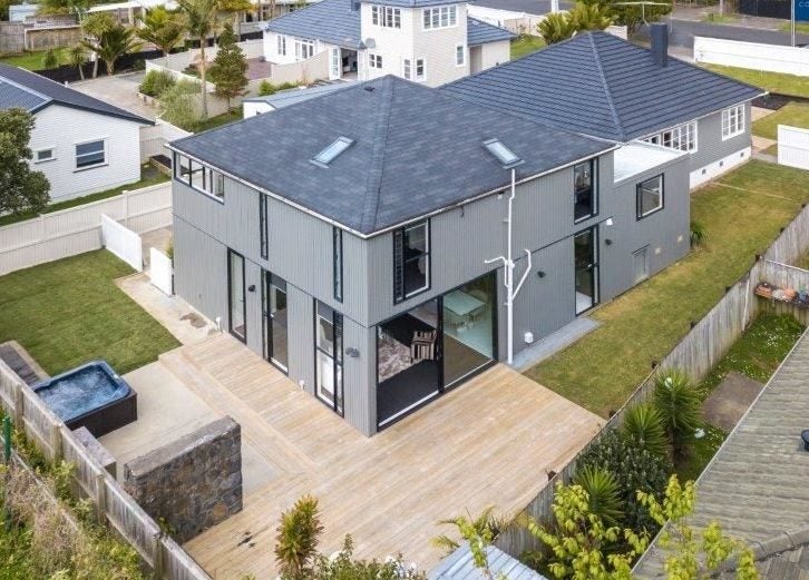 59 Premier Avenue, Point Chevalier, Auckland - Carousel 1