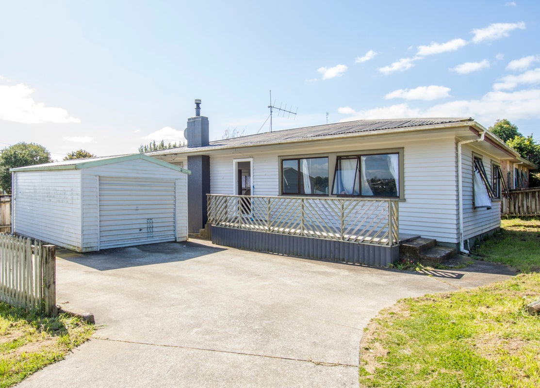 25 Humber Crescent, Gate Pa, Tauranga - Carousel 1
