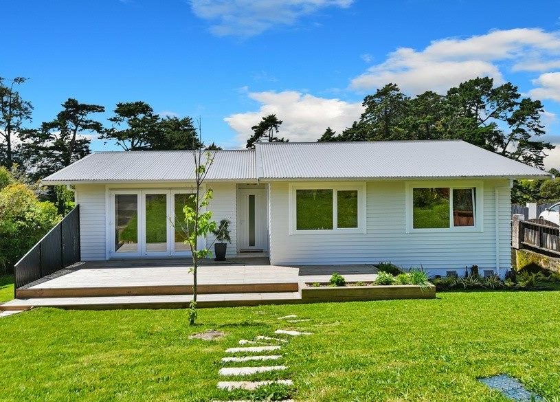 46 Ennis Avenue, Pakuranga Heights, Auckland - Carousel 1