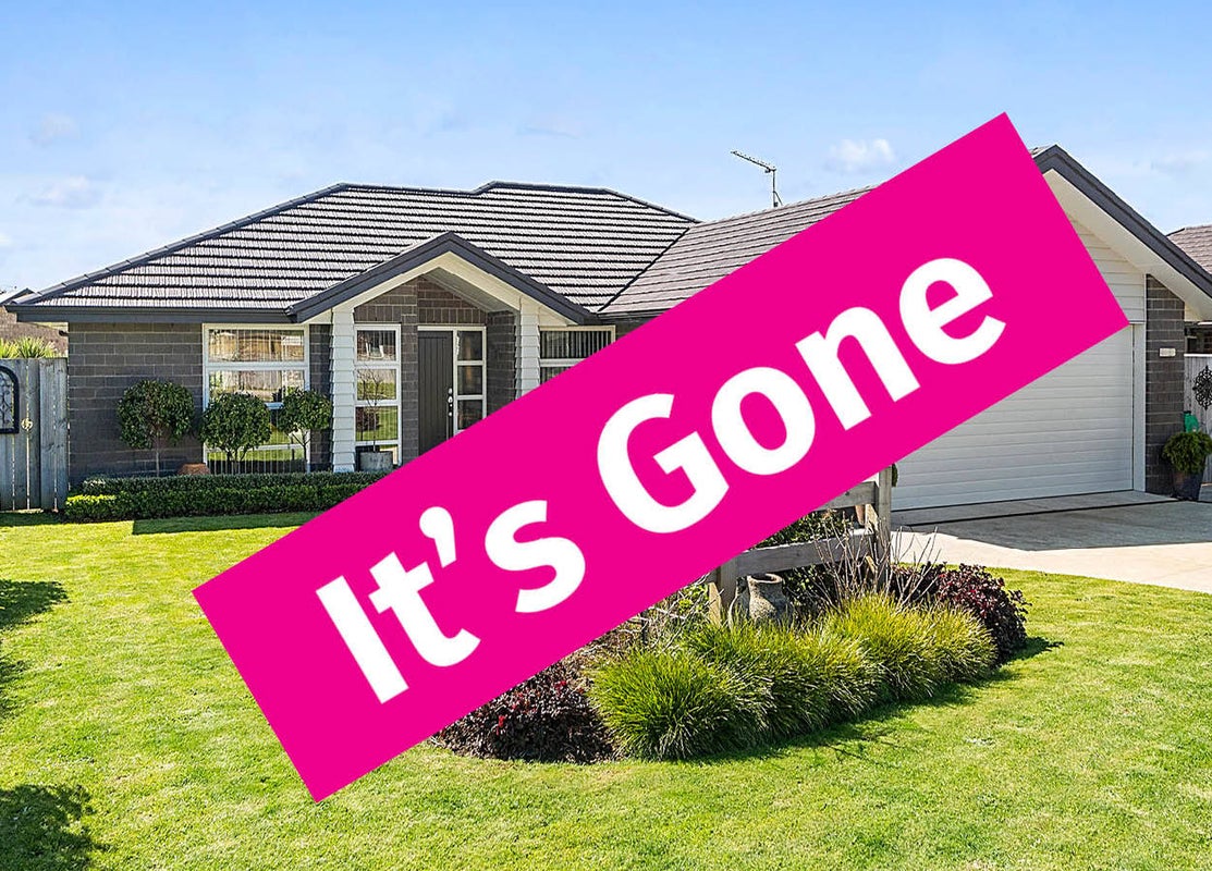 22 Fletcher Lane, Patumahoe, Pukekohe - Carousel 1