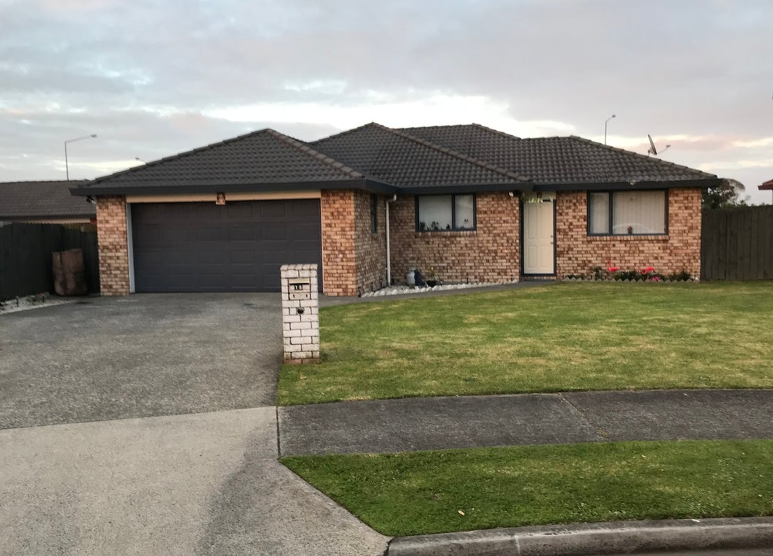 15 Takatu Place, Takanini, Auckland - Carousel 1