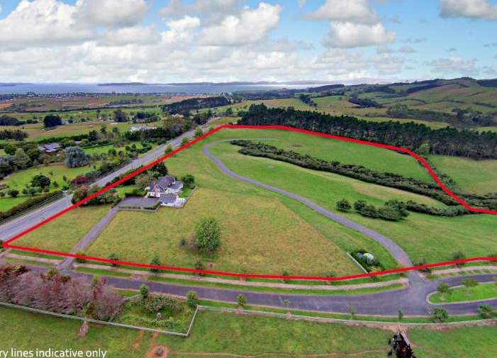 695 Whitford-Maraetai Road, Beachlands, Auckland - Carousel 1