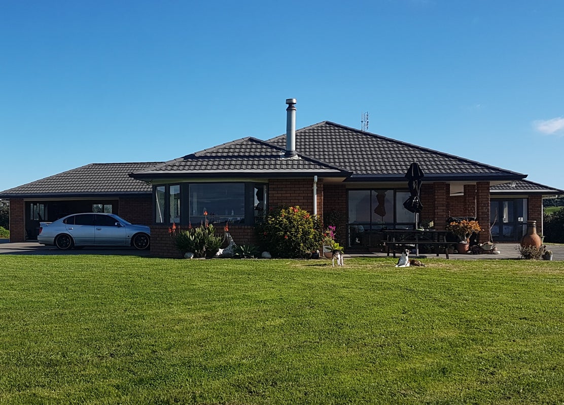64 Thomson Road, Waiuku - Carousel 1