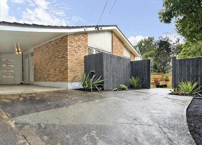 1/9A South Lynn Road, Titirangi, Auckland - Carousel 1
