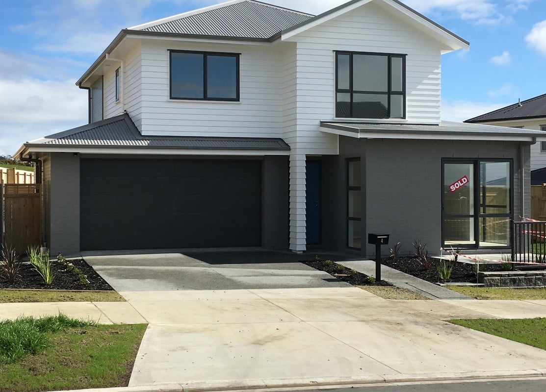 4 Forbes McCammon Drive, Swanson, Auckland - Carousel 1