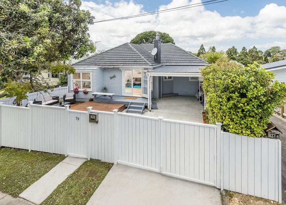 1/79 Verran Road, Birkenhead, Auckland - Carousel 1