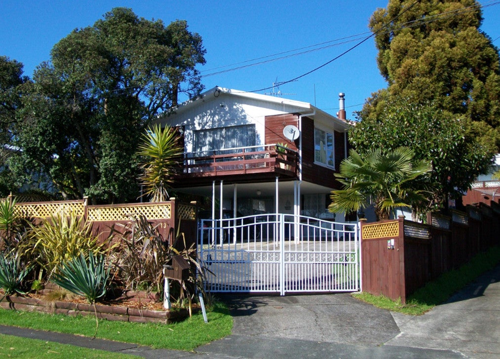 64 Glendale Road, Glen Eden, Auckland - Carousel 1