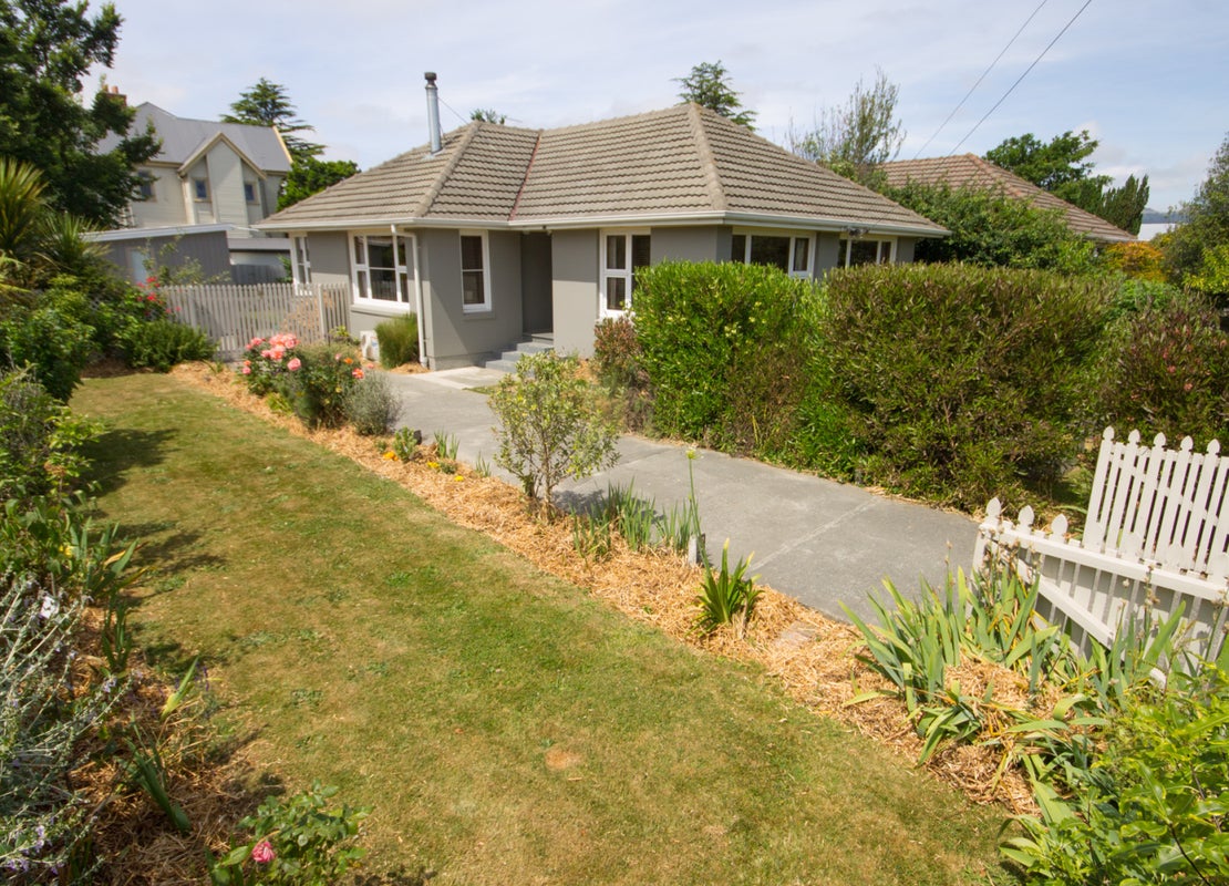 4 Kinnaird Place, Hillmorton, Christchurch - Carousel 1