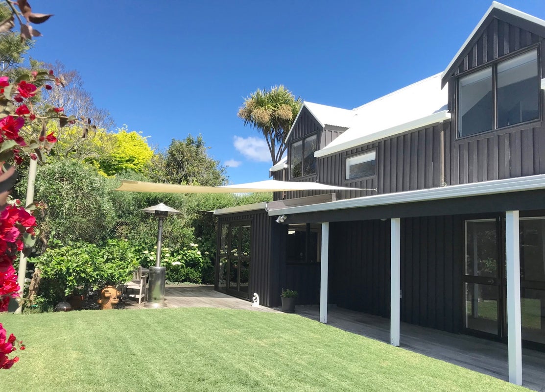 61A Woodside Road, Mount Eden, Auckland - Carousel 1