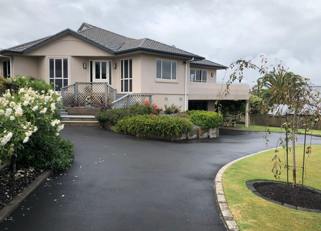 16 Kaimai View Drive, Ohauiti, Tauranga - Carousel 1
