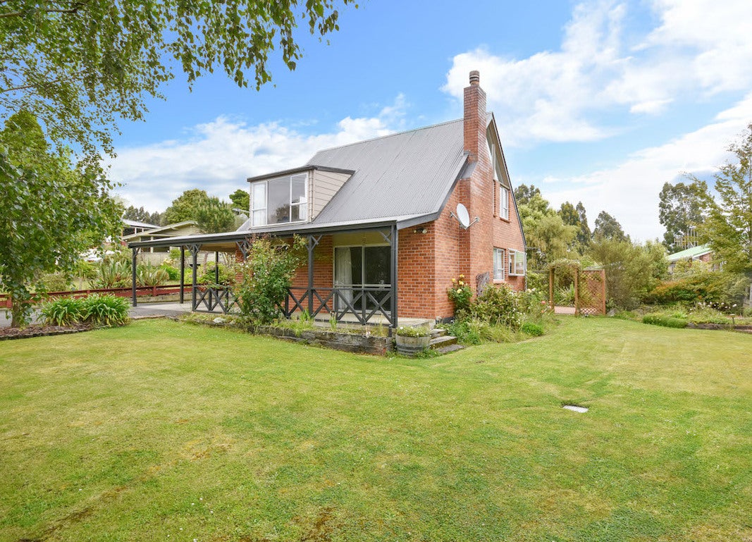32 Lambert Street, Abbotsford, Dunedin - Carousel 1