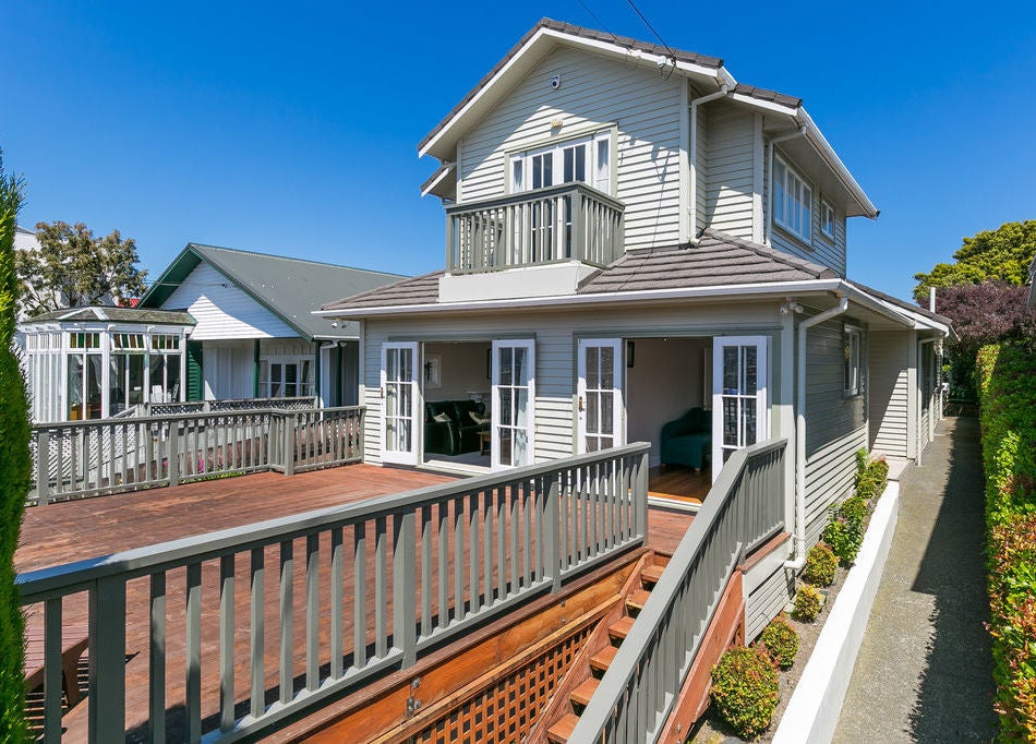 19 Bidwill Street, Mount Cook, Wellington - Carousel 1