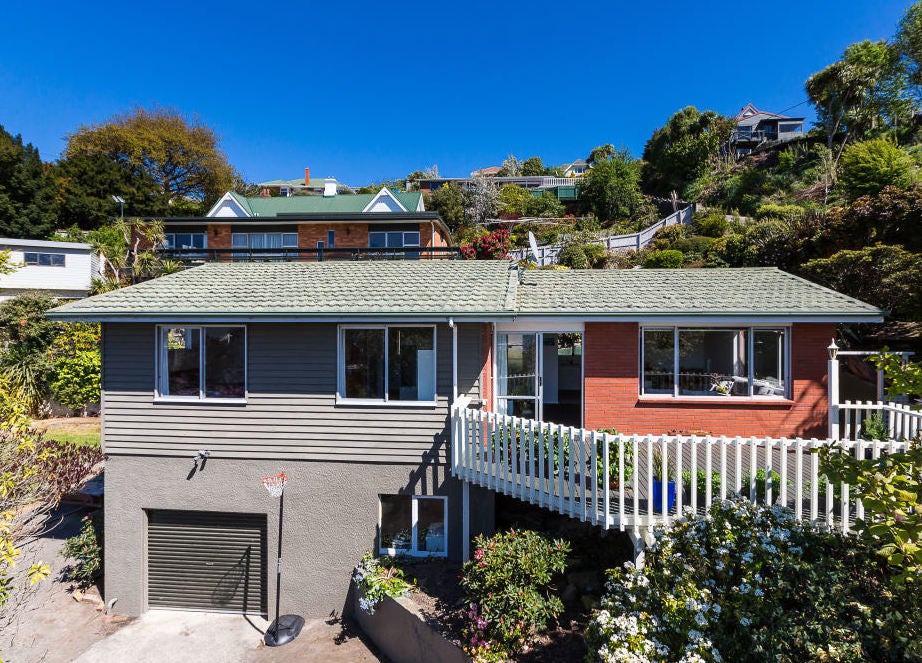 26 Middleton Road, Kew, Dunedin - Carousel 1